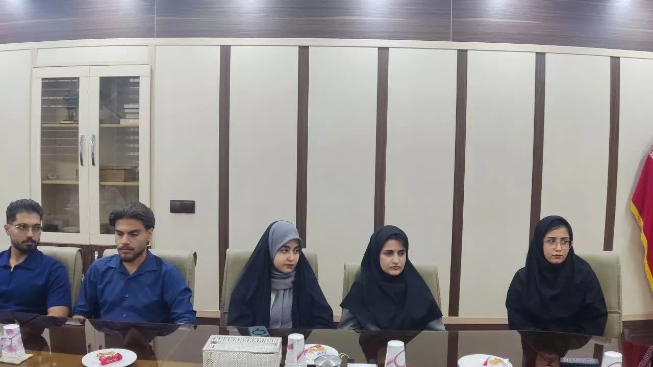 برگزاری نشست صمیمی مسئولان دانشکده با دانشجویان استعداد درخشان4