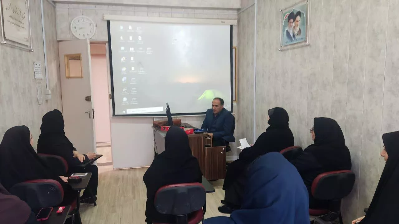 برگزاری کارگاه آموزشی «سواد رسانه و کنترل اخبار منفی »2